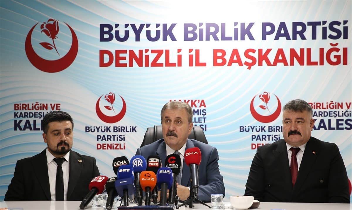BBP Genel Başkanı Destici, Denizli'de basın toplantısı düzenledi: