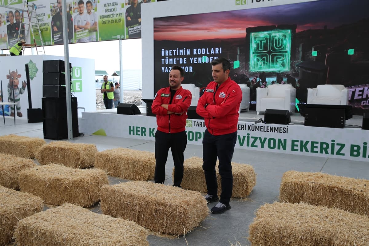 TEKNOFEST Yönetim Kurulu Başkanı Bayraktar, TEKNOFEST Güneydoğu festival alanını inceledi — 8