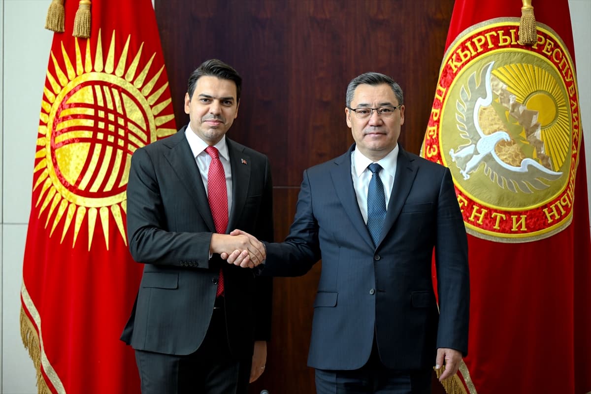 Kırgızistan Cumhurbaşkanı Caparov, TİKA Başkanı Eren'i kabul etti — 1